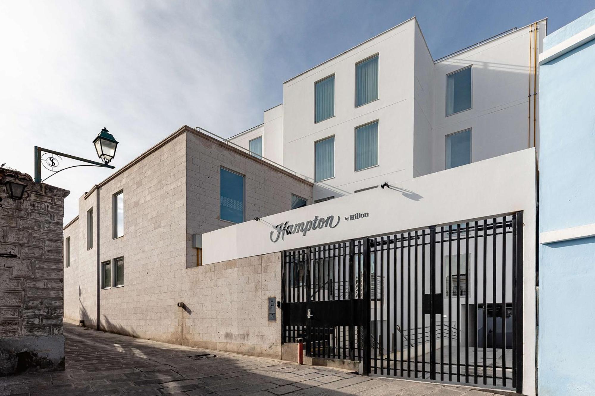 Hampton By Hilton Arequipa Hotel Exterior photo