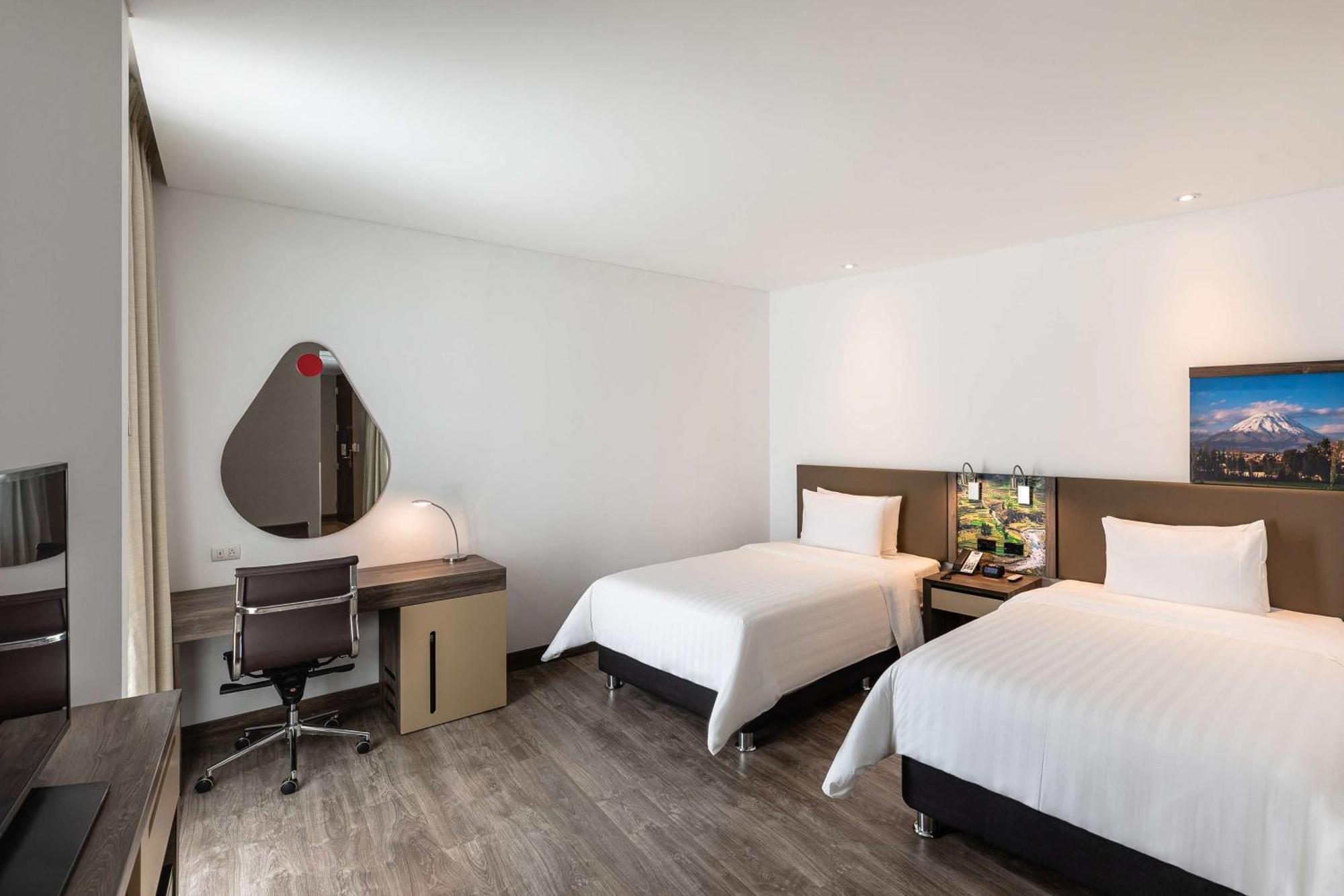 Hampton By Hilton Arequipa Hotel Exterior photo