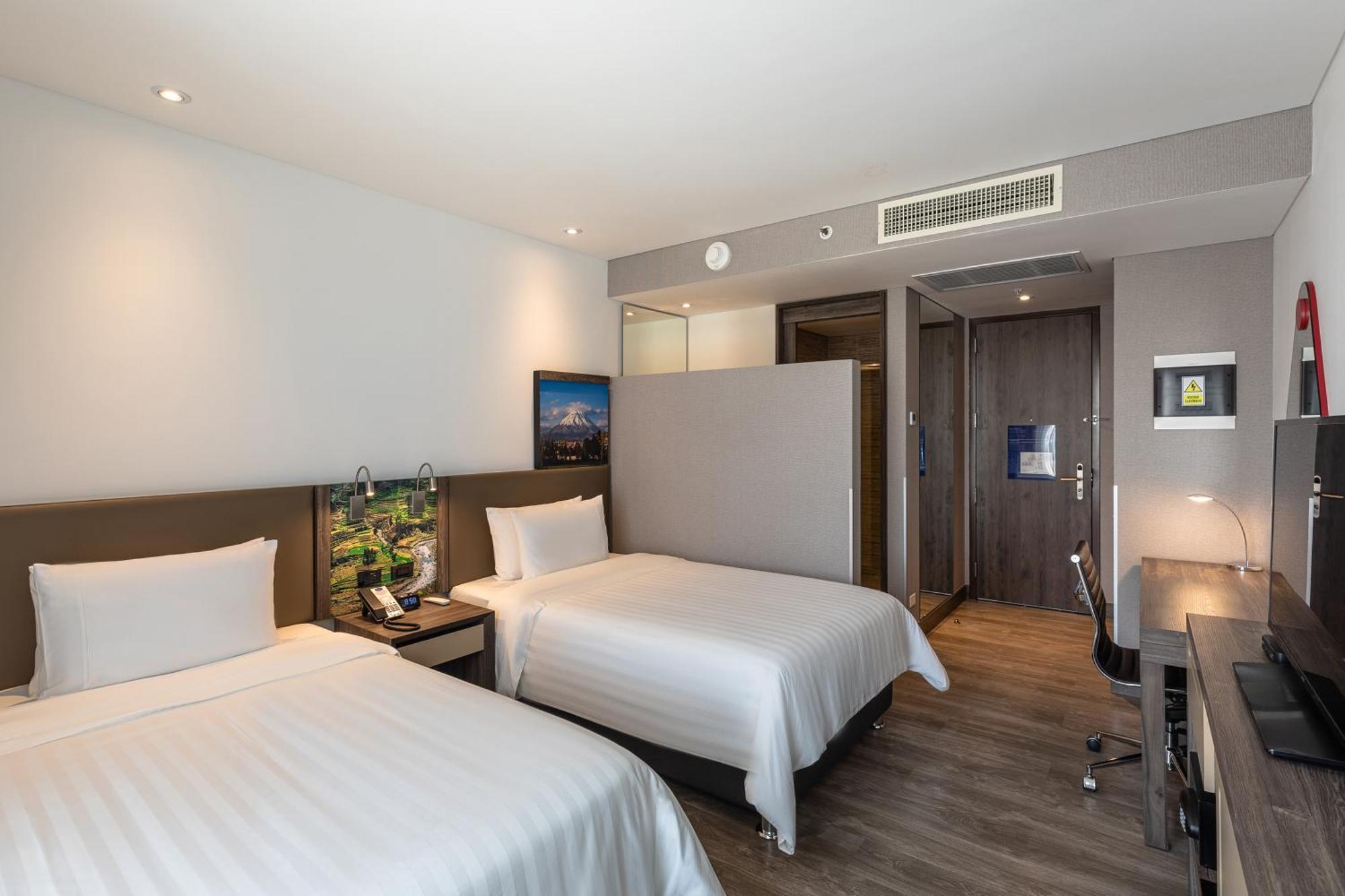 Hampton By Hilton Arequipa Hotel Exterior photo